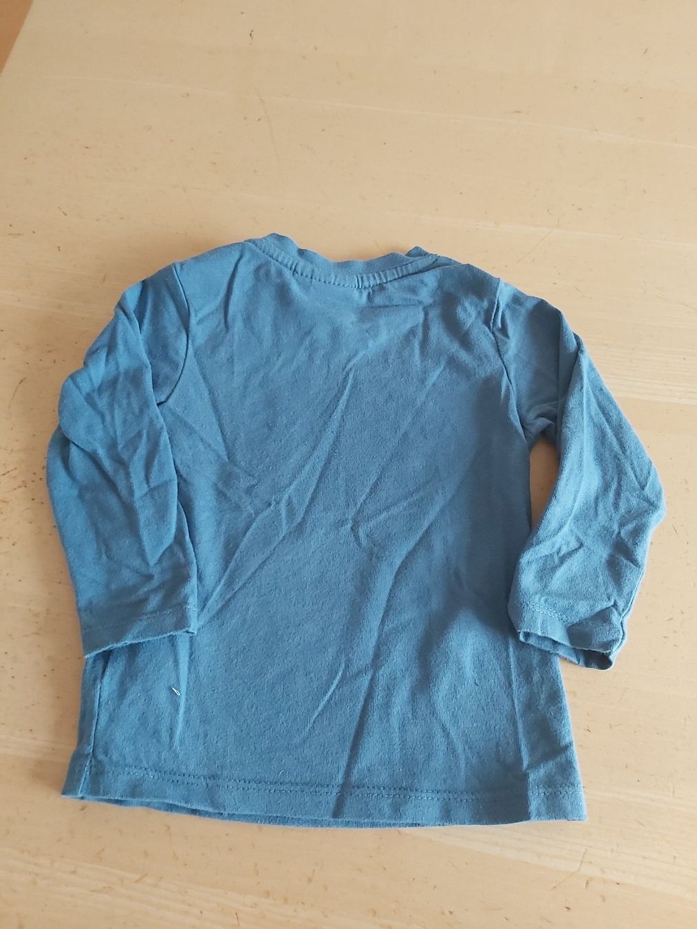 Pullover & Sweatshirts: Baby  blauer pullover für 12 Monate – Gebraucht aus Disentis/Mustér von epa_862v 1