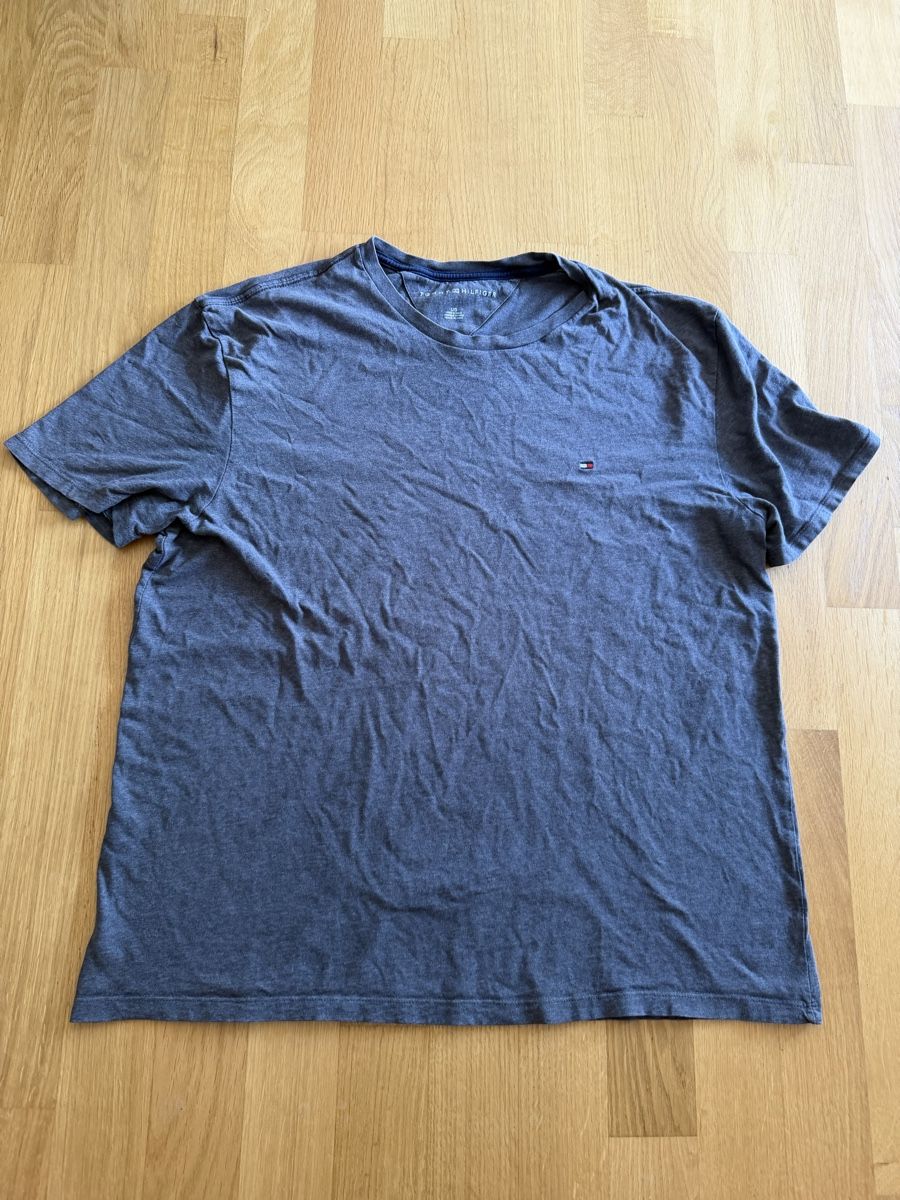 Tommy Hilfiger T-shirt: Tommy Hilfiger T-Shirt - Grösse L – Usato da Oberwil BL venduto da Ray_Pa_Ts 1