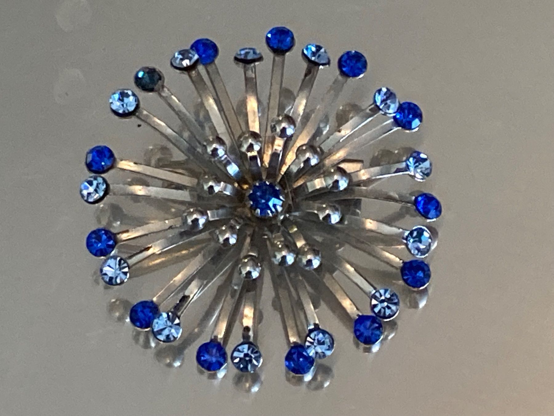 Spille & Fermagli: Broche vintage argenté – Usato da Marly venduto da Antigona71