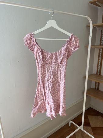 Sommerliches Kleid mit Blumenmuster, Grösse 36, Rosa