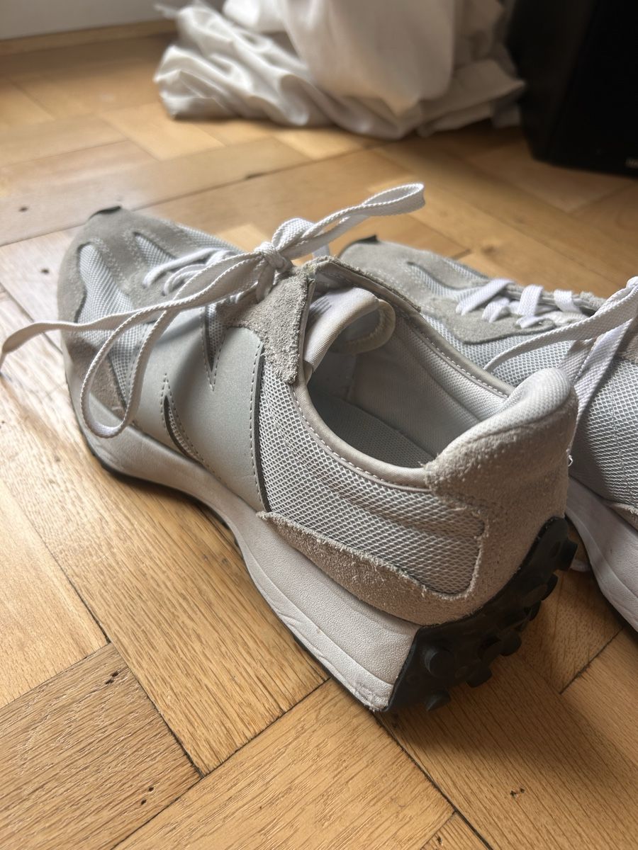 Scarpe da donna: New Balance grau – Usato da zürich venduto da Jaz.Oe 1