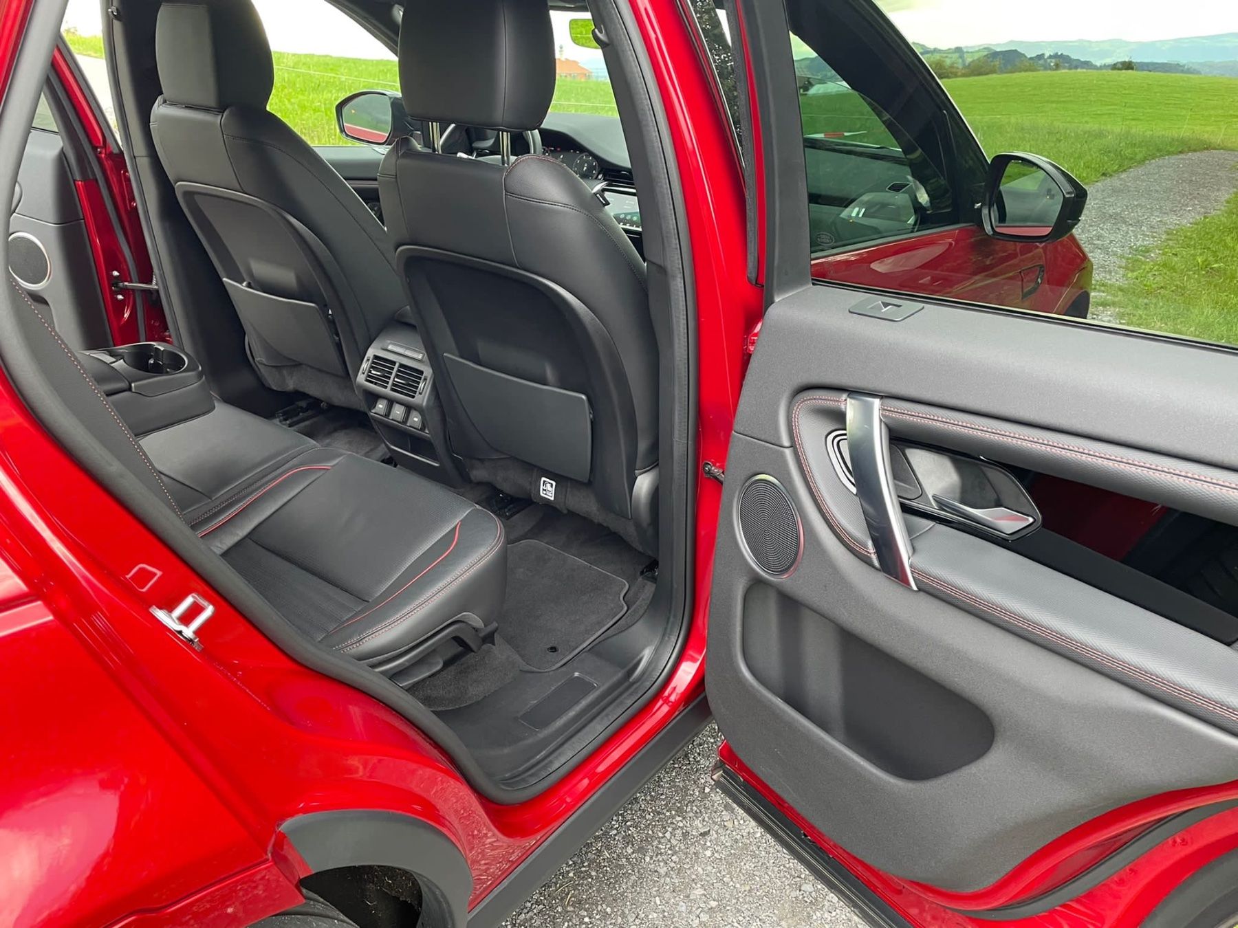 Land Rover Automobili: Land Rover Discovery – Usato da Luzern venduto da chevy7779 5