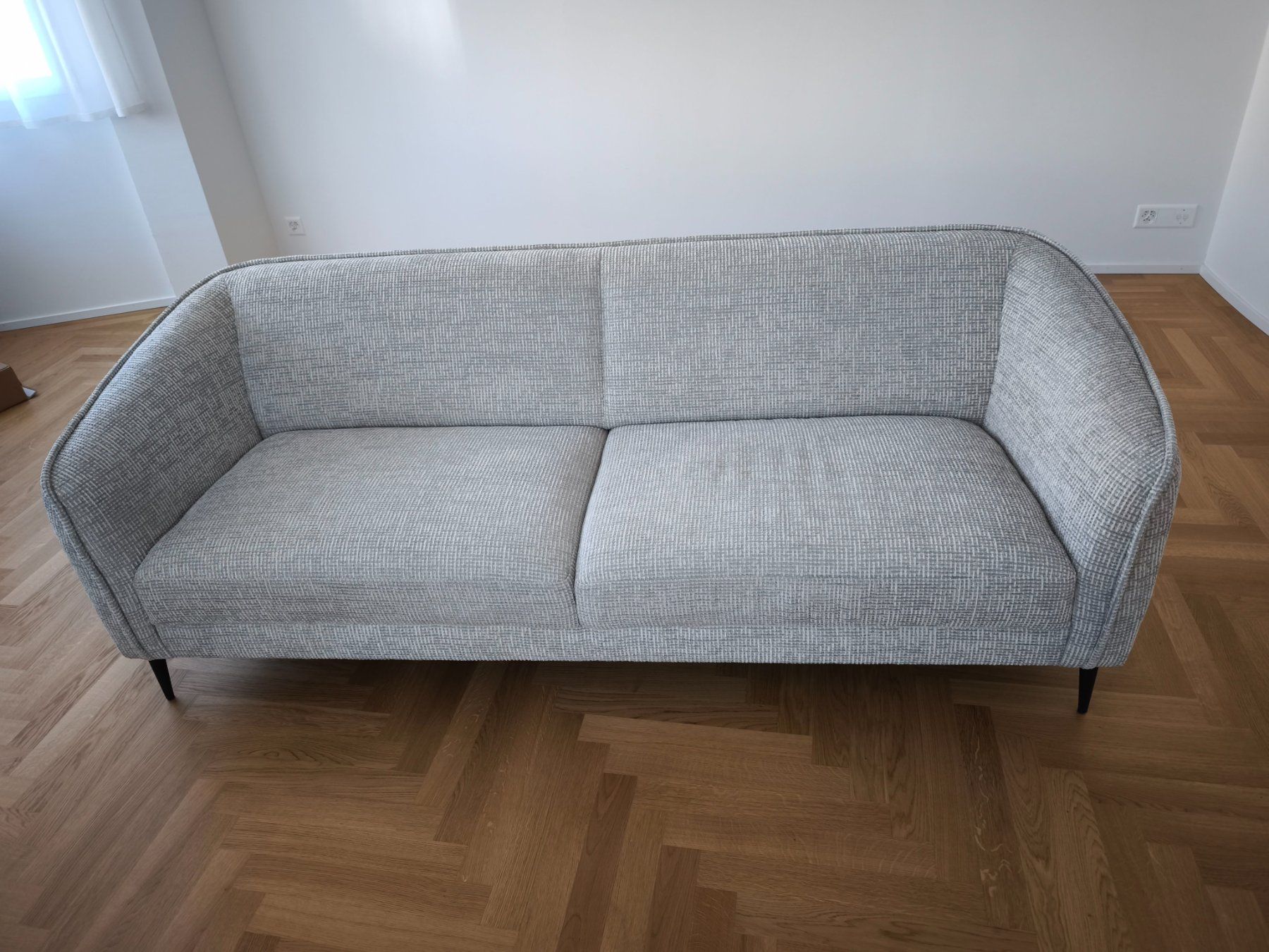 Livique Divani: Sofa "Fady", Grau-Weiss, 3-Sitzer – Usato da Zürich venduto da Everest85