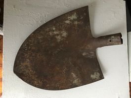 Metallschaufel antik