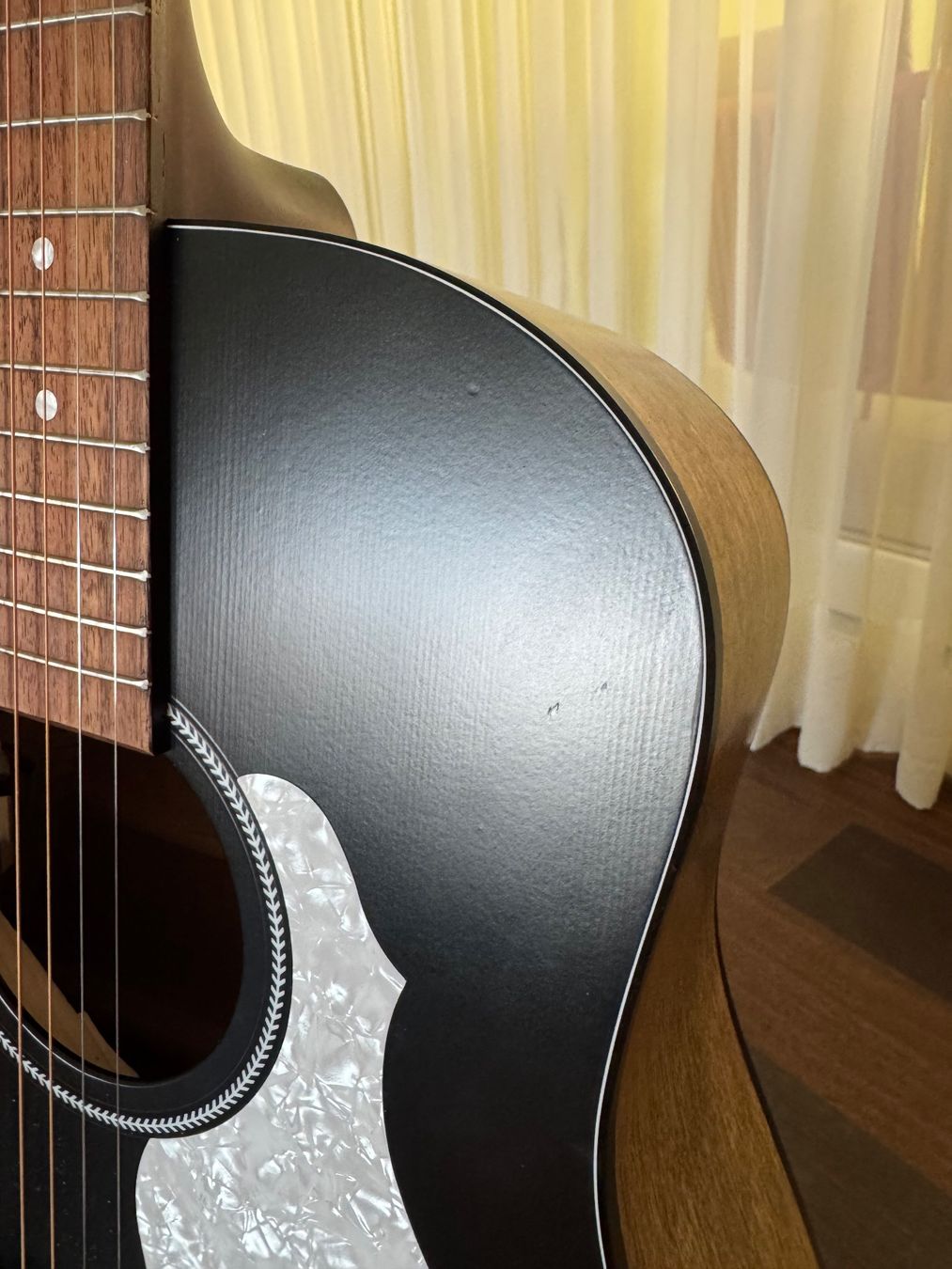 Seagull Instruments de musique: Seagull S6 Classic Black A/E Westerngitarre – D'occasion à Richterswil par velvetglove_rhcp 9