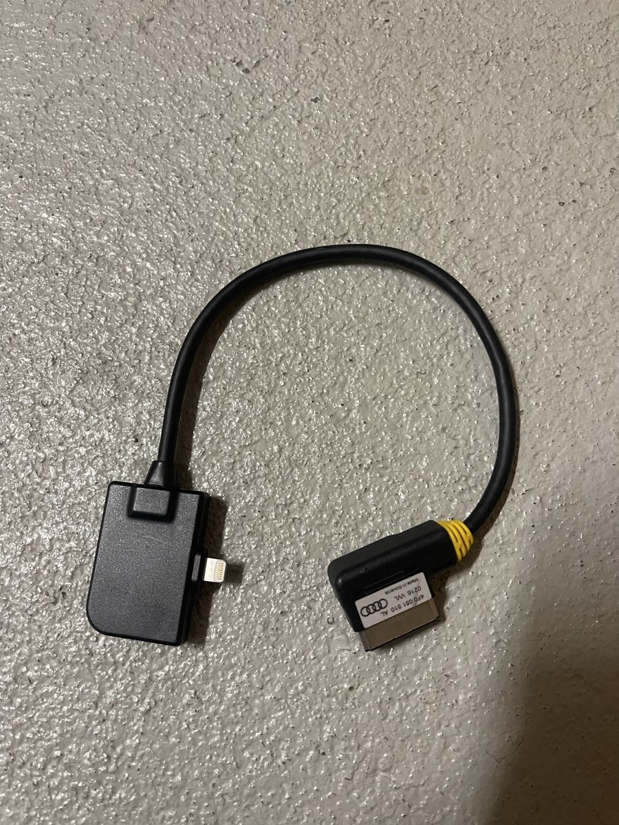 Apple Cavi: MMI Kabel Audi (Lightning - iPhone) – Usato da Luzern venduto da Prof.Farnsworth 1
