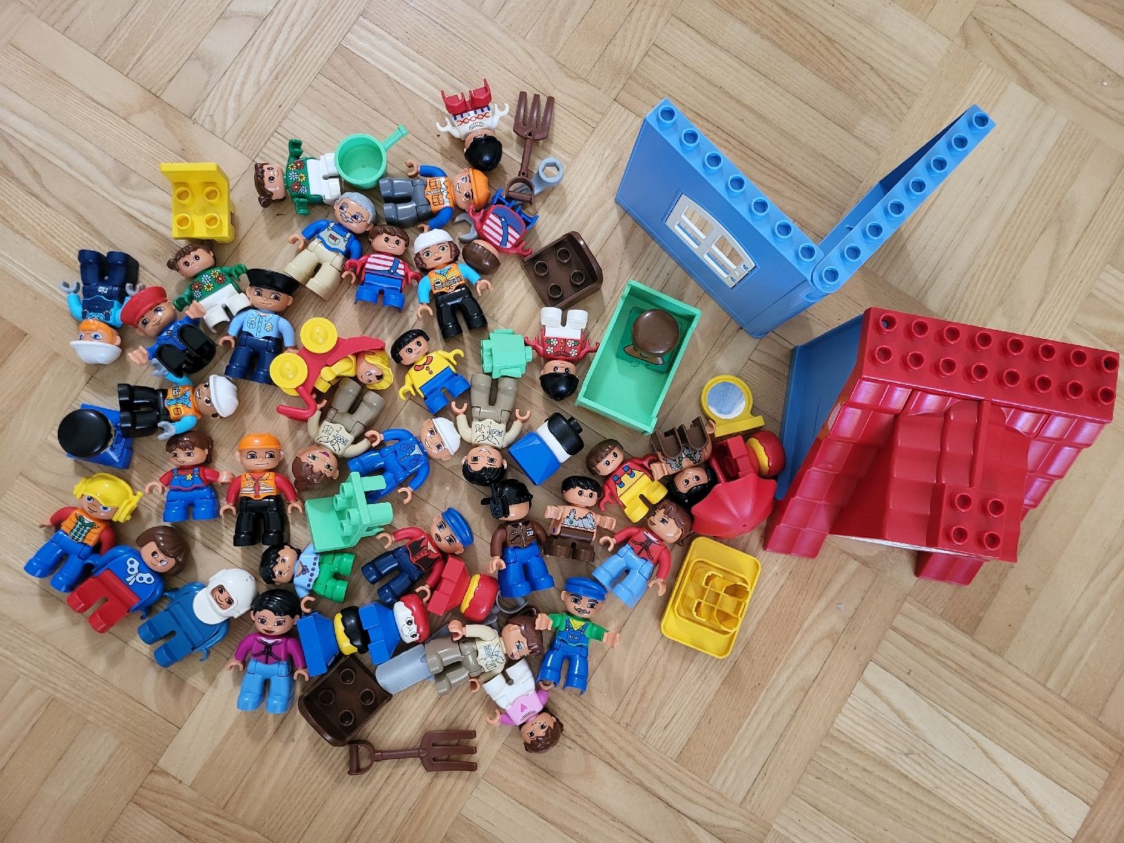 Lego Giocattoli: Lego Duplo Figuren & Hausteil – Usato da Schneisingen venduto da puppenmaedchen