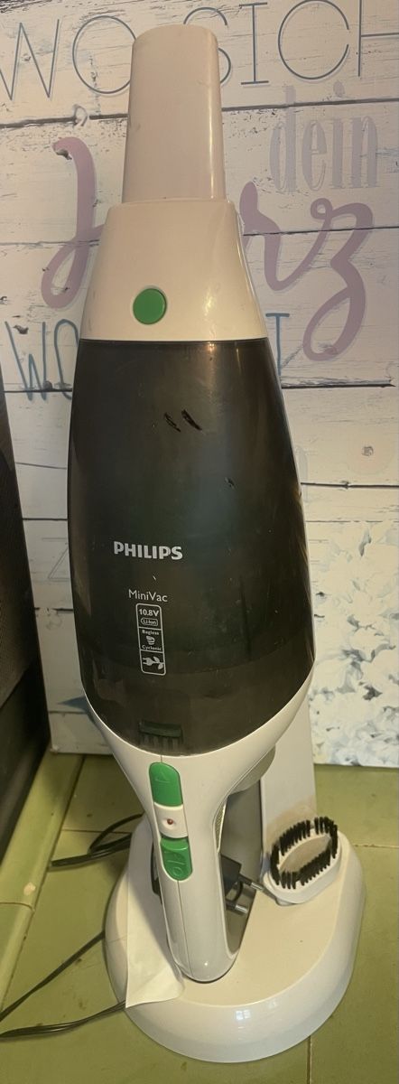 Philips Aspirapolveri & Accessori: Philips MiniVac Handstaubsauger mit Ladestation gebraucht – Usato da Pfyn venduto da Goodsell