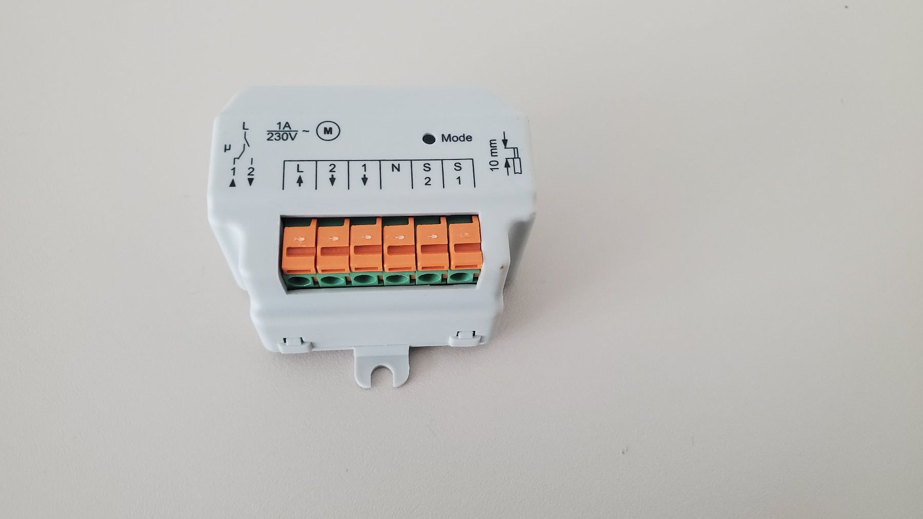 Homematic Interruttori: Homematic Rollladenaktor HM-LC-BI1-FM – Usato da Dättwil AG venduto da Wintech