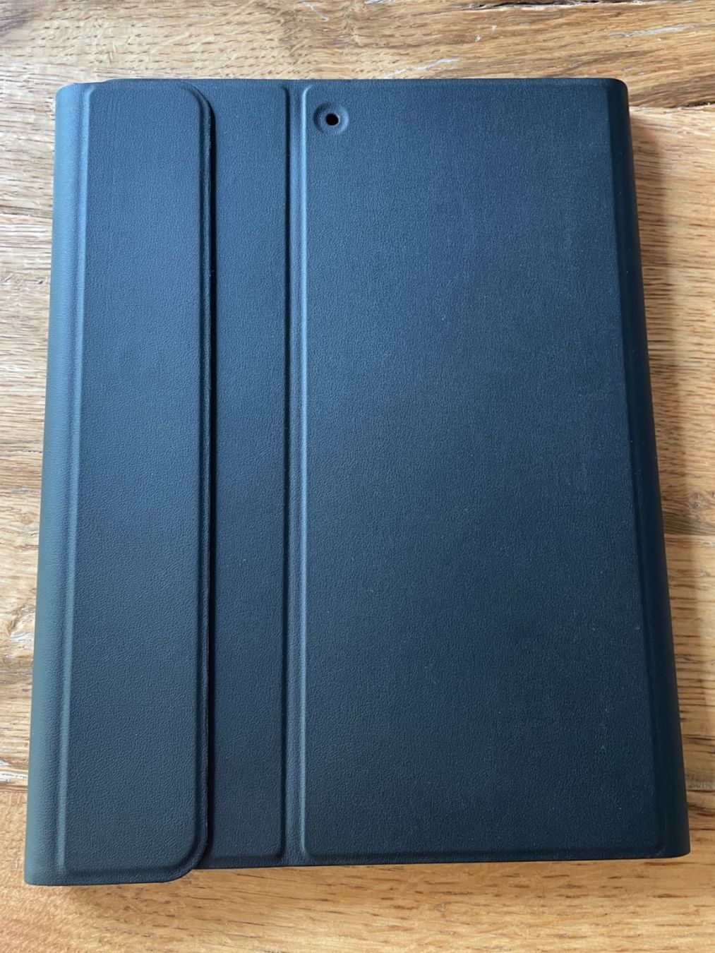 Covers & Schutzfolien: iPad Hülle – Neu (gemäss Beschreibung) aus Hinwil von thomas8340 1