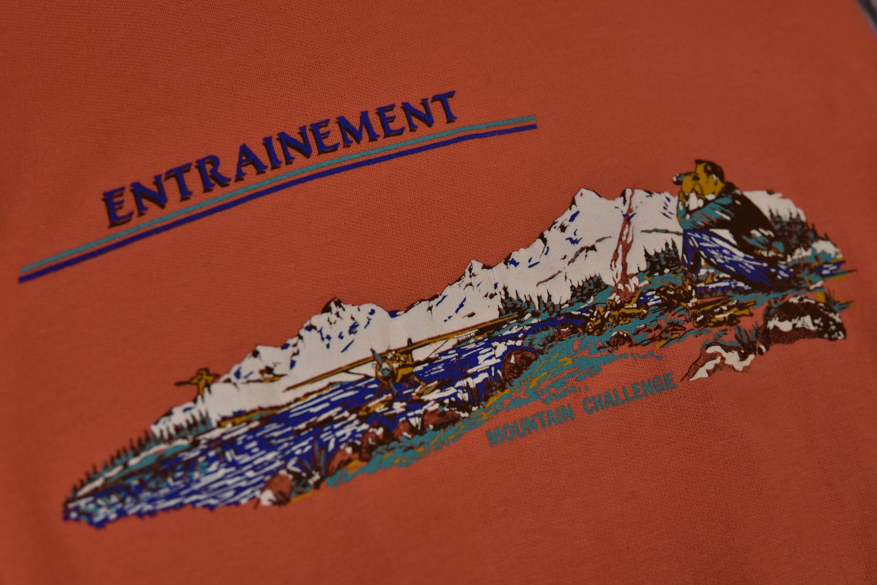 Maglioni & Felpe: Mountain Illustration Sweatshirt – Usato da Luzern venduto da eli_b9zg 2