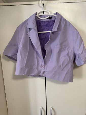 Violettes Crop Jäckchen (40)