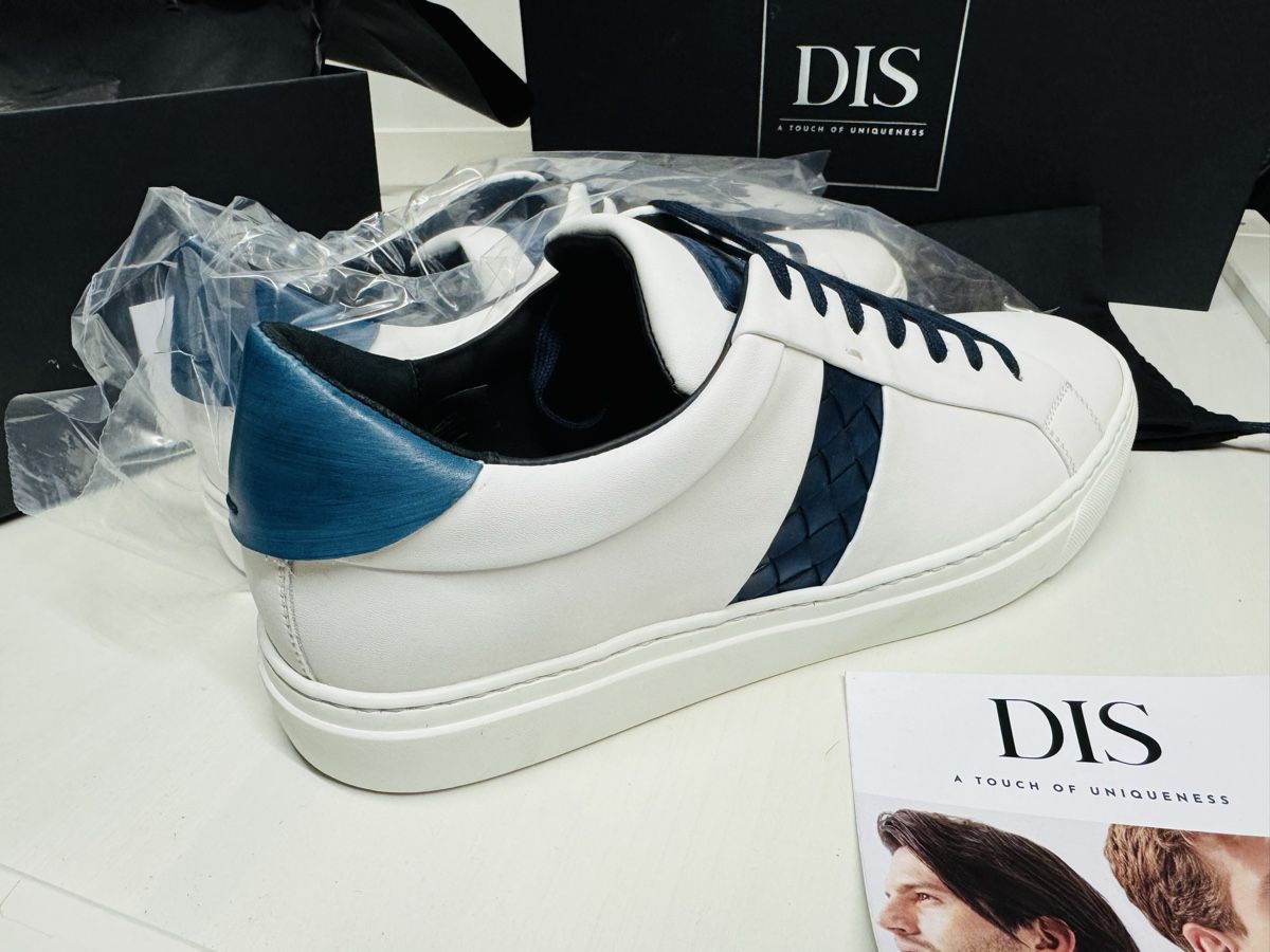 Scarpe da uomo: Baskets DIS blanches/bleu marine T44 neuves – Nuovo e nell'imballaggio originale da Brügg BE venduto da Goob 1