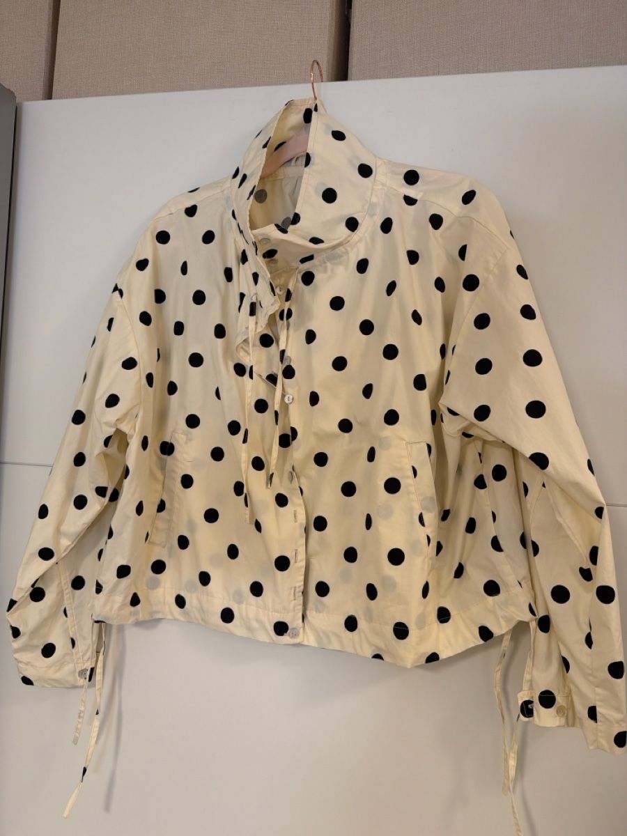 Zara Giacche: Zara polka dot jacket never used size M – Nuovo (secondo la descrizione) da Beringen venduto da Edu-Nati