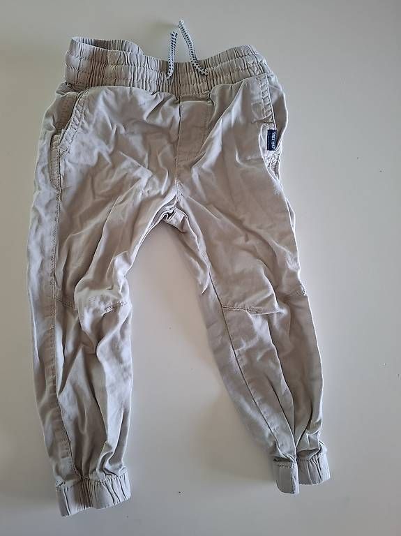 Pantaloni: Joggers Gr. 98, beige – Usato da Zürich venduto da sil_2yhh 1