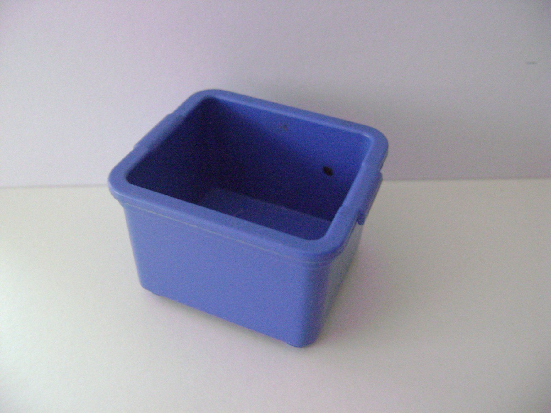 Playmobil Giocattoli: Playmobil - blaue Kiste/Wanne, offen – Usato da Wil SG venduto da Pascal_V