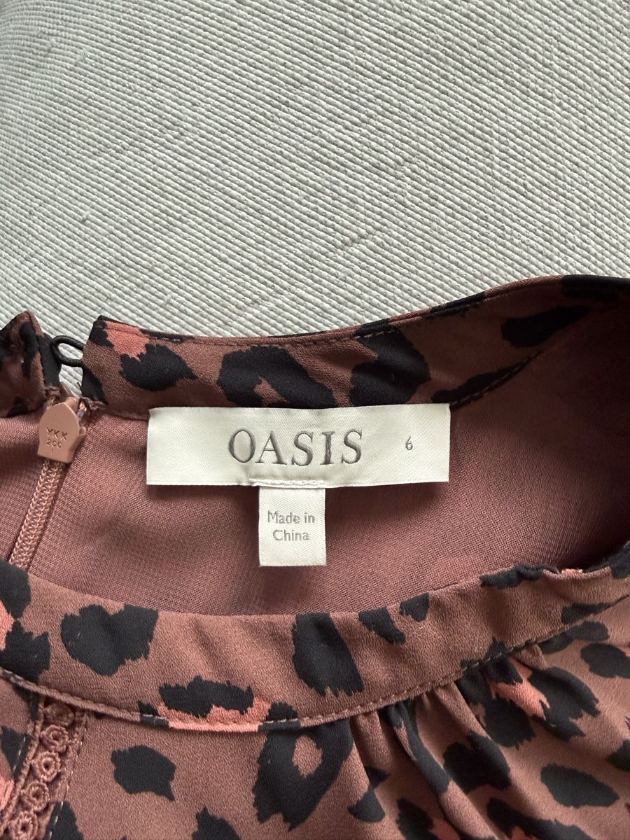 Vestiti: Robe Oasis léopard taille 34/36 - neuve – Nuovo (secondo la descrizione) da Zürich venduto da Irassa 2