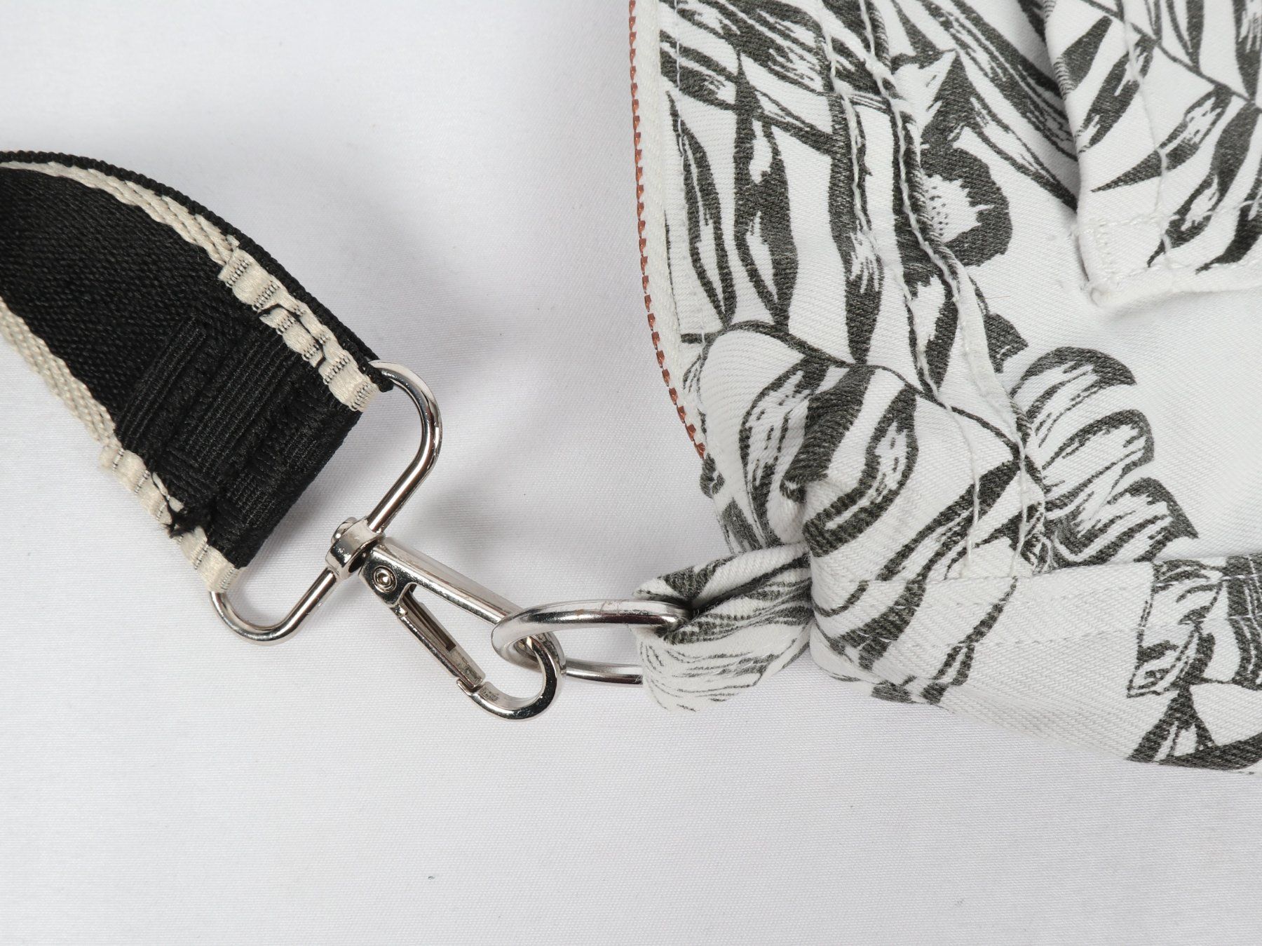 Taschen für Damen: HANDARBEIT Genähte Umhängetasche – Neu (gemäss Beschreibung) aus Steinen von Restwert_Steinen 6