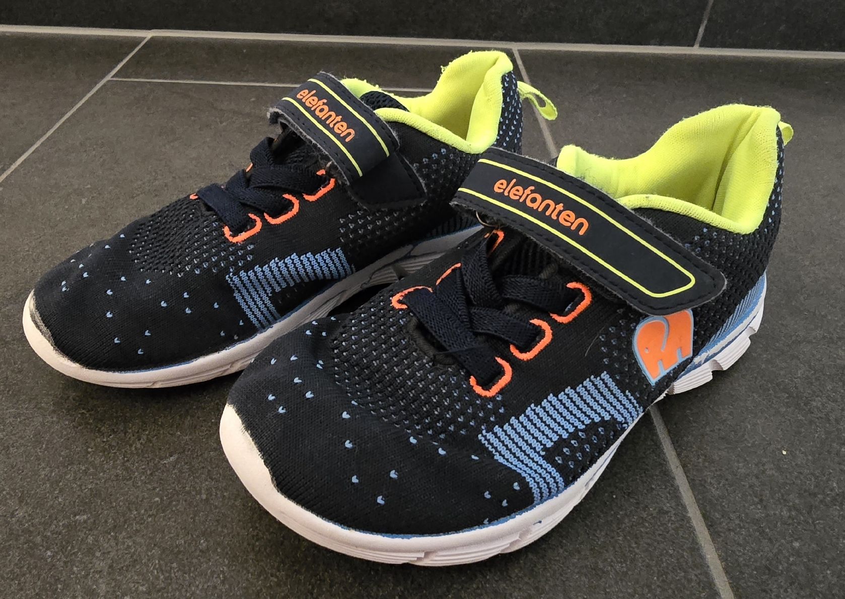 Scarpe per ragazzi: Schuhe Grösse 30 – Usato da Birmensdorf ZH venduto da nad_5hfd 4