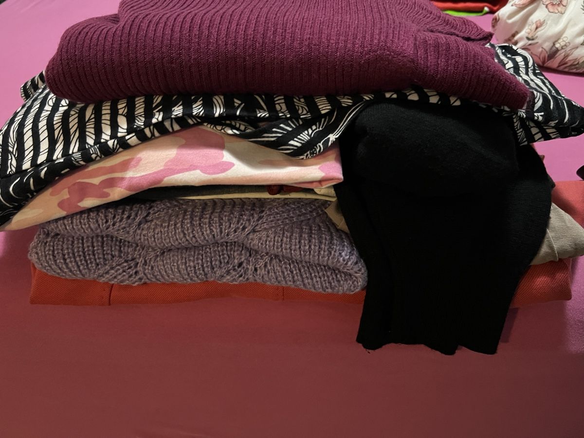 Lotti di vestiti: kleider paket gr 40/42 – Usato da Winterthur venduto da EasyRS 4