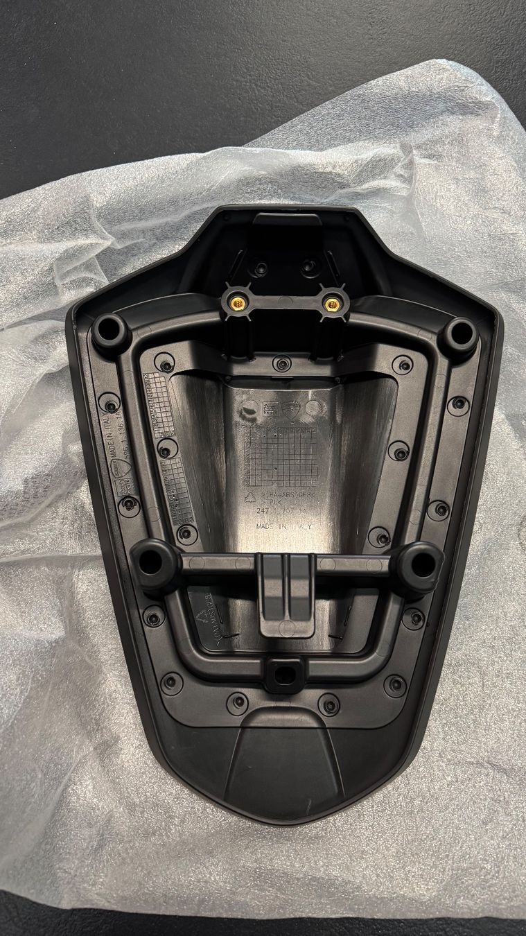 Ducati Tutti i ricambio per moto: Ducati Monster 937 / 950 Monoposto Abdeckung schwarz – Nuovo e nell'imballaggio originale da Schaenis venduto da Seliner_corse 1