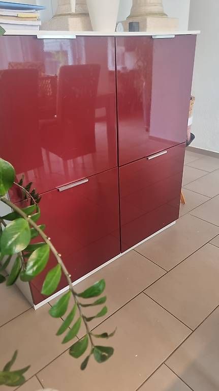 Armoires: Möbel Board Schrank mit Tablar – D'occasion à Turbenthal par Cybergreek1978 2