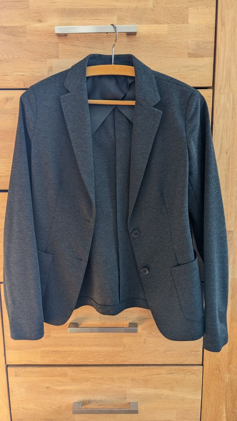 Uniqlo Giacche: Uniqlo Blazer Grösse S – Usato da Zürich venduto da broedl