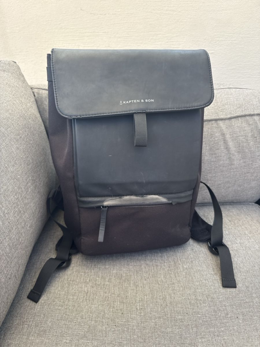 Kapten & Son Rucksäcke: Kapten & Son Rucksack schwarz – Defekt aus Bern von amanda-staub