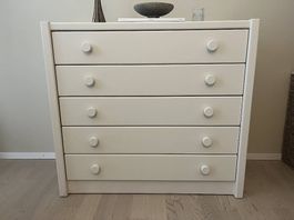 Vintage Kommode frisch renoviert mit Farrow & Ball