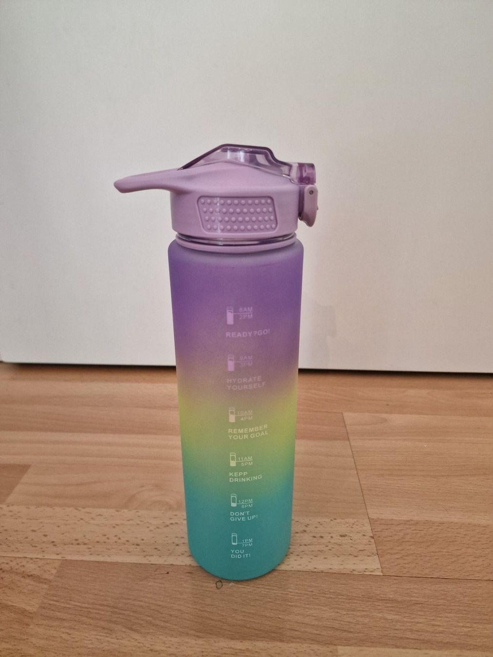 Trinkflaschen & Thermosflaschen: Wasserflasche Trinkflasche Kunststoff "Violett" – Neu (gemäss Beschreibung) aus Buchrain von Sssschaller