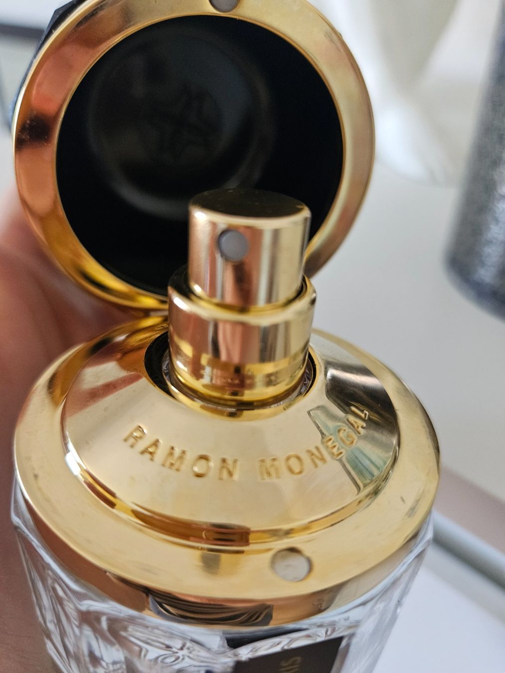 Profumi & Eau de Toilette: Ramon Monegal Impossible Iris 50 ml – Usato da Bex venduto da bes_9dyf 3