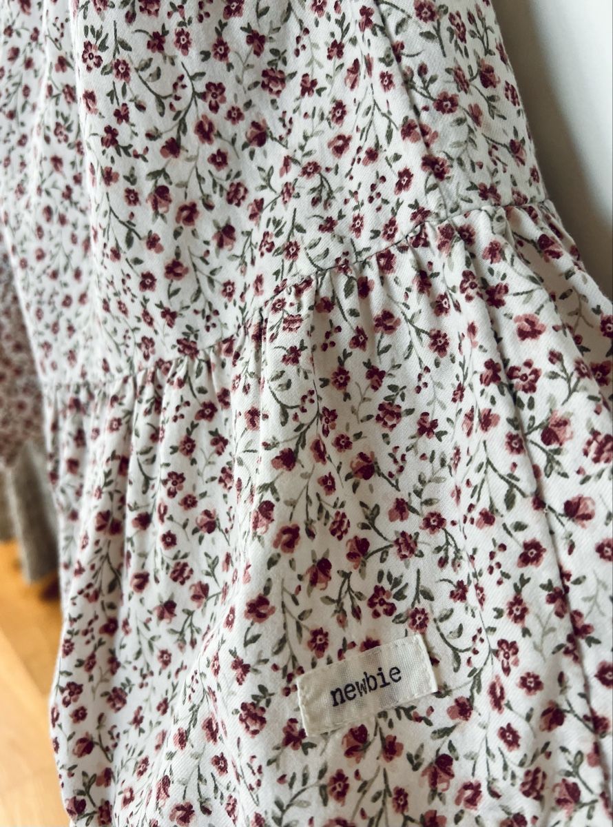 Kleider & Röcke: Newbie 110- 116, Rock Blumen, creme – Gebraucht aus Burgdorf von rulan