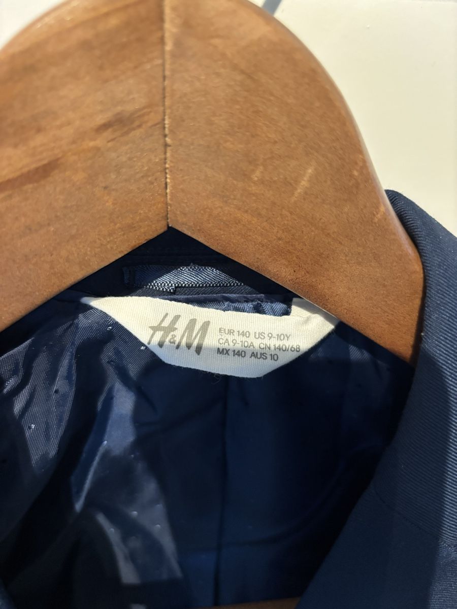 H&M Completi: Blazer enfant hm – Usato da Sion venduto da tchana77 1