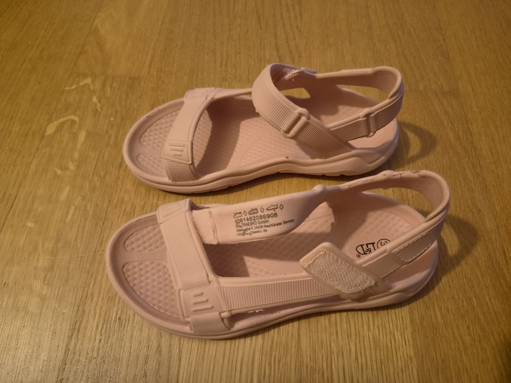 Schuhe für Mädchen: Sandalen Gr 30 – Gebraucht aus Zumikon von daryona 2
