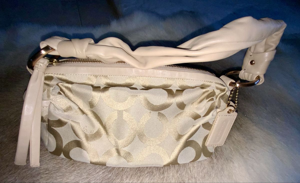 Coach Borse da donna: Coach Signature Collection Handtasche – Usato da Vinelz venduto da Viewfinder84 8