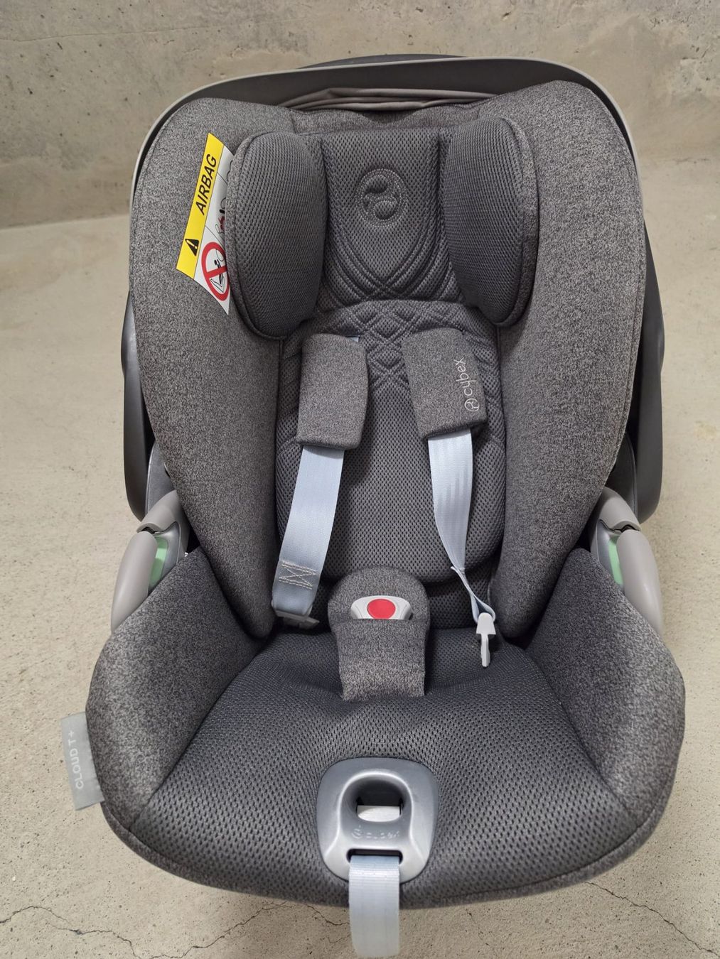Cybex Seggiolini per auto: Cybex Cloud T i-Size Plus Babyschale – Usato da Windisch venduto da Patrick_5210 5