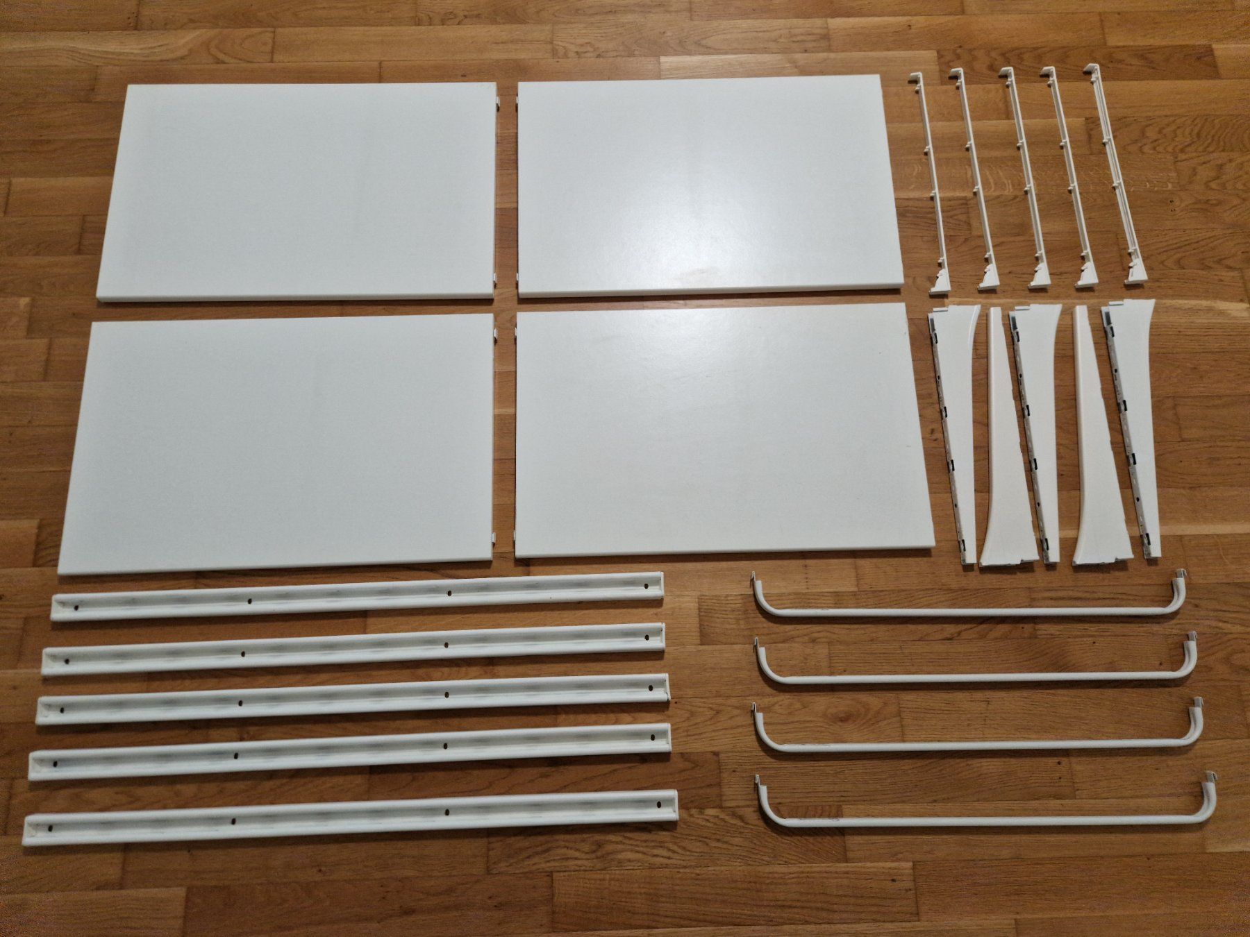 Regale: IKEA ALGOT Wandregalsystem mit Kleiderstangen – Gebraucht aus Lengnau BE von sam_90