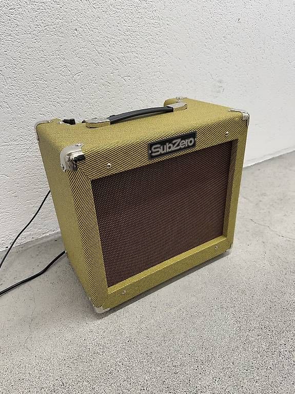 Amplificatori: Gitarrenverstärker SubZero 35W Vintage – Usato da Chur venduto da mft. 1