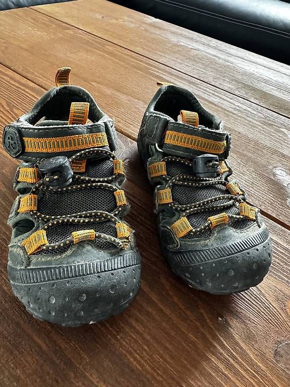 Scarpe per ragazzi: Colorkids Sandalen Gr.25 – Usato da Berikon venduto da Naepli20