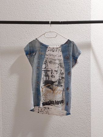T-shirt