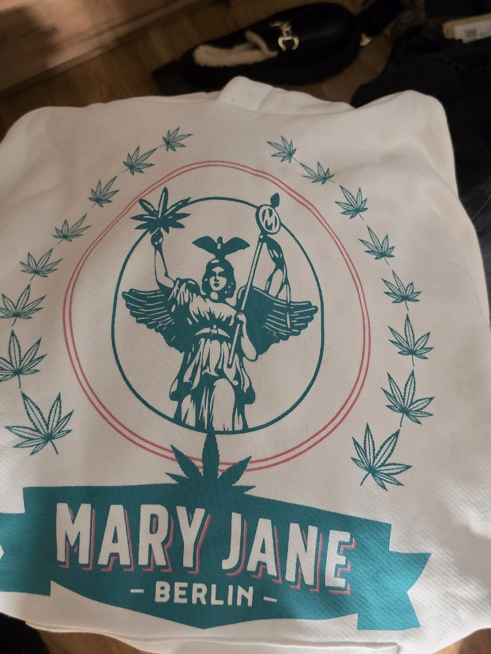 Pulls & Sweat-shirts: pullover Mary Jane Berlin weiss ungebraucht und schwarz – Neuf (Voir description) à Buchs AG par lan_6ykc 1