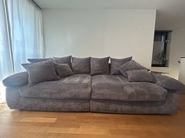 Sofa dunkelgrau 2.55 m × 1.40 m  guter Zustand  300 CHF