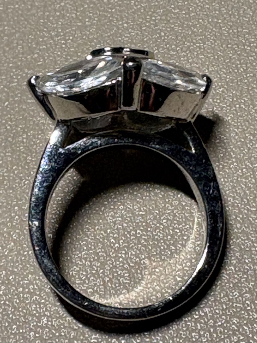Anelli: Ring Durchmesse 1,5cm – Usato da Niederbipp venduto da fashionfuchs 1