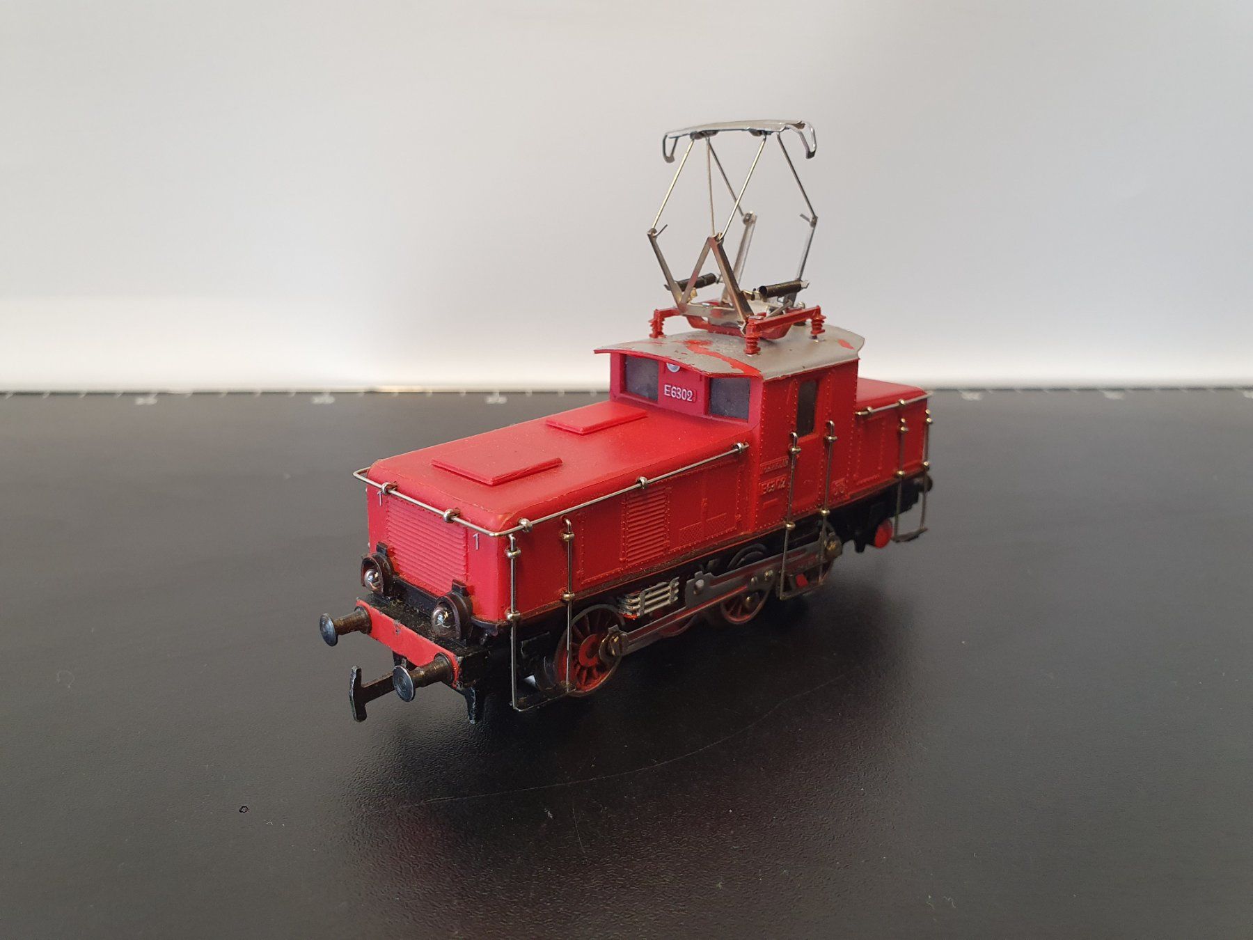 Märklin Modelleisenbahnen: MÄRKLIN: DB E63 ROT RANGIERLOK – Gebraucht aus Biglen von taunus82 1