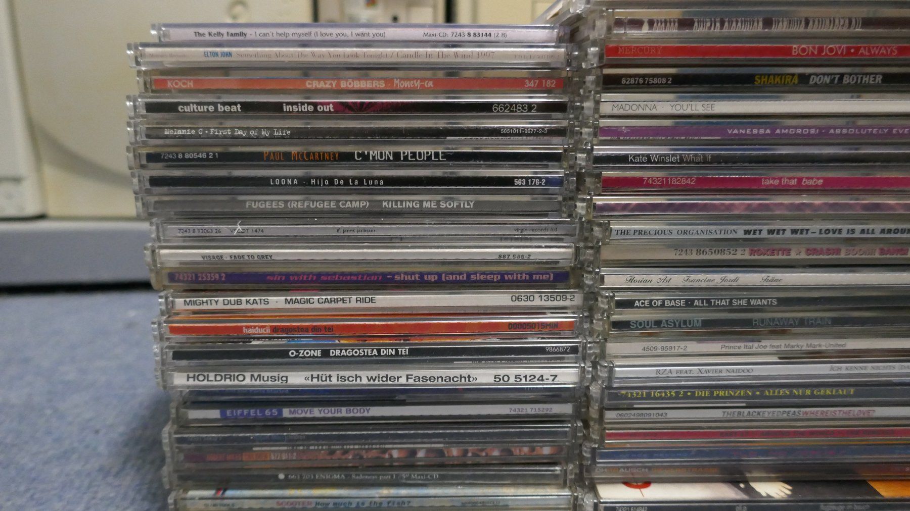 CDs: Grosse CD-Sammlung - Singles – Gebraucht aus Wenslingen von FairlightCMI 1