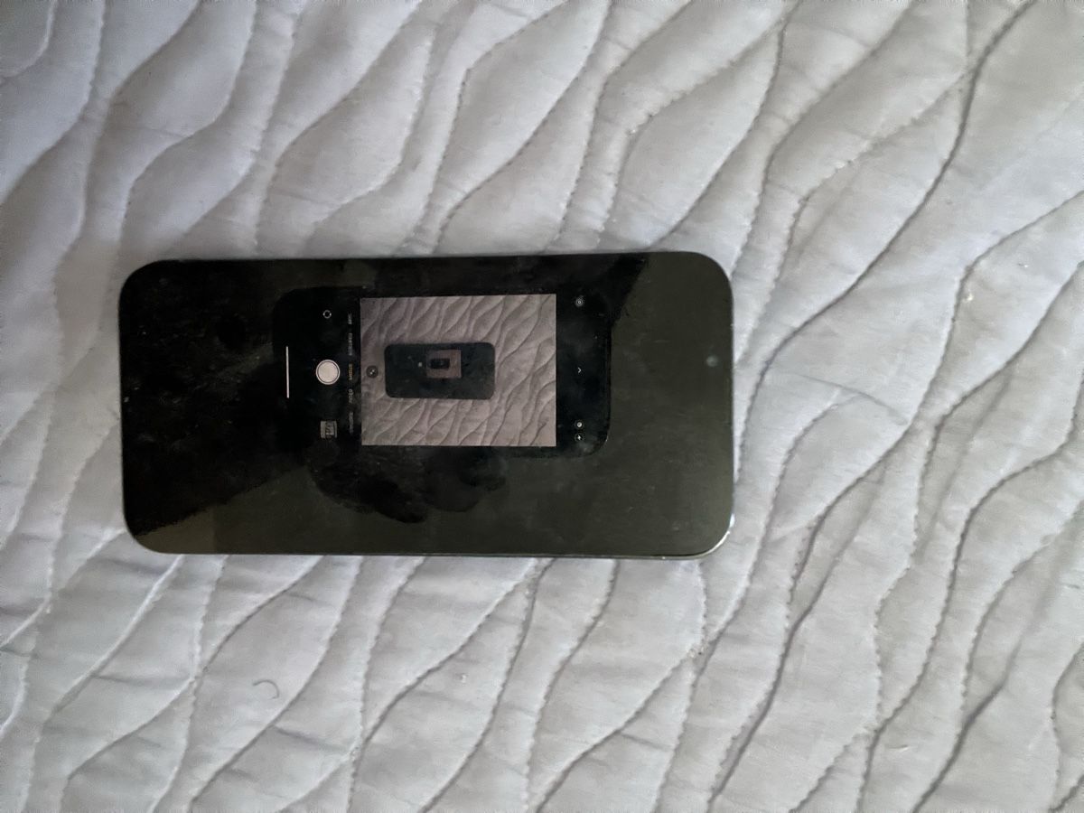 Apple Telefoni cellulari / Smartphones: iphone 13  – Difettoso da Le Mont-sur-Lausanne venduto da had_8vyg 1