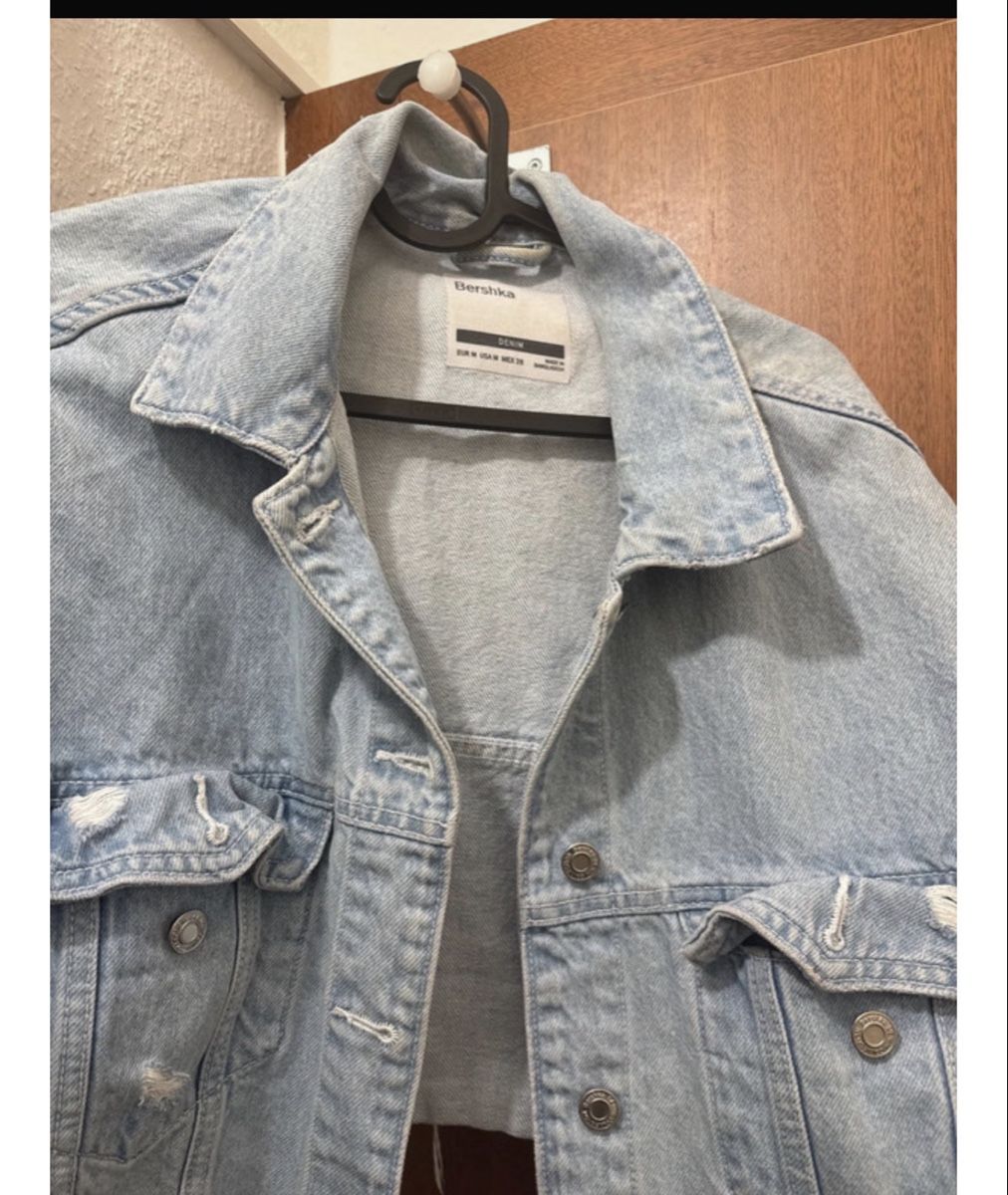Bershka Giacche: Veste en jeans  – Usato da Genève venduto da tch_dw9w