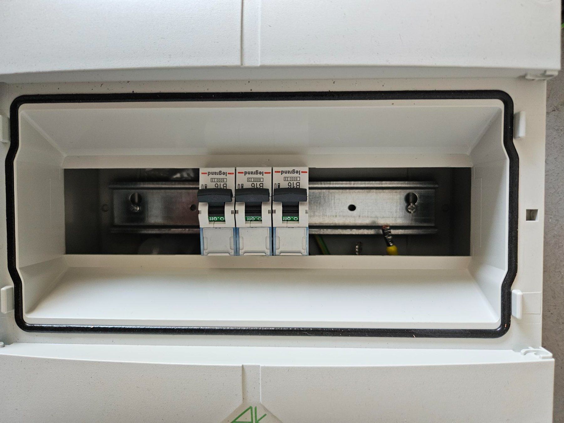 Stromzufuhr: Stromverteiler / Stromkasten – Neu (gemäss Beschreibung) aus Gunzgen von HofmannAnhaenger 2