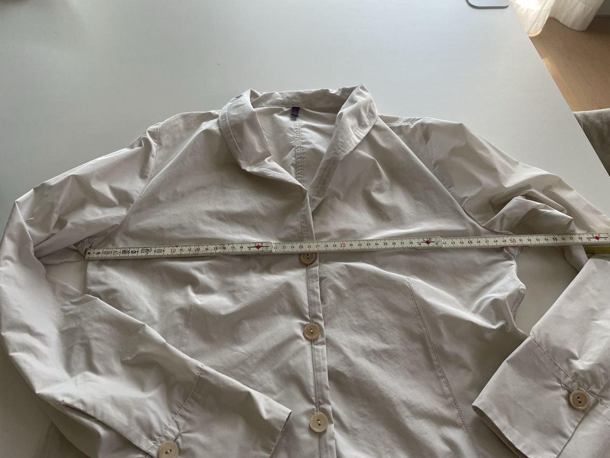 Katharina Hovman Chemisiers: Katharina Hovman Bluse – D'occasion à Winterthur par Momara 2