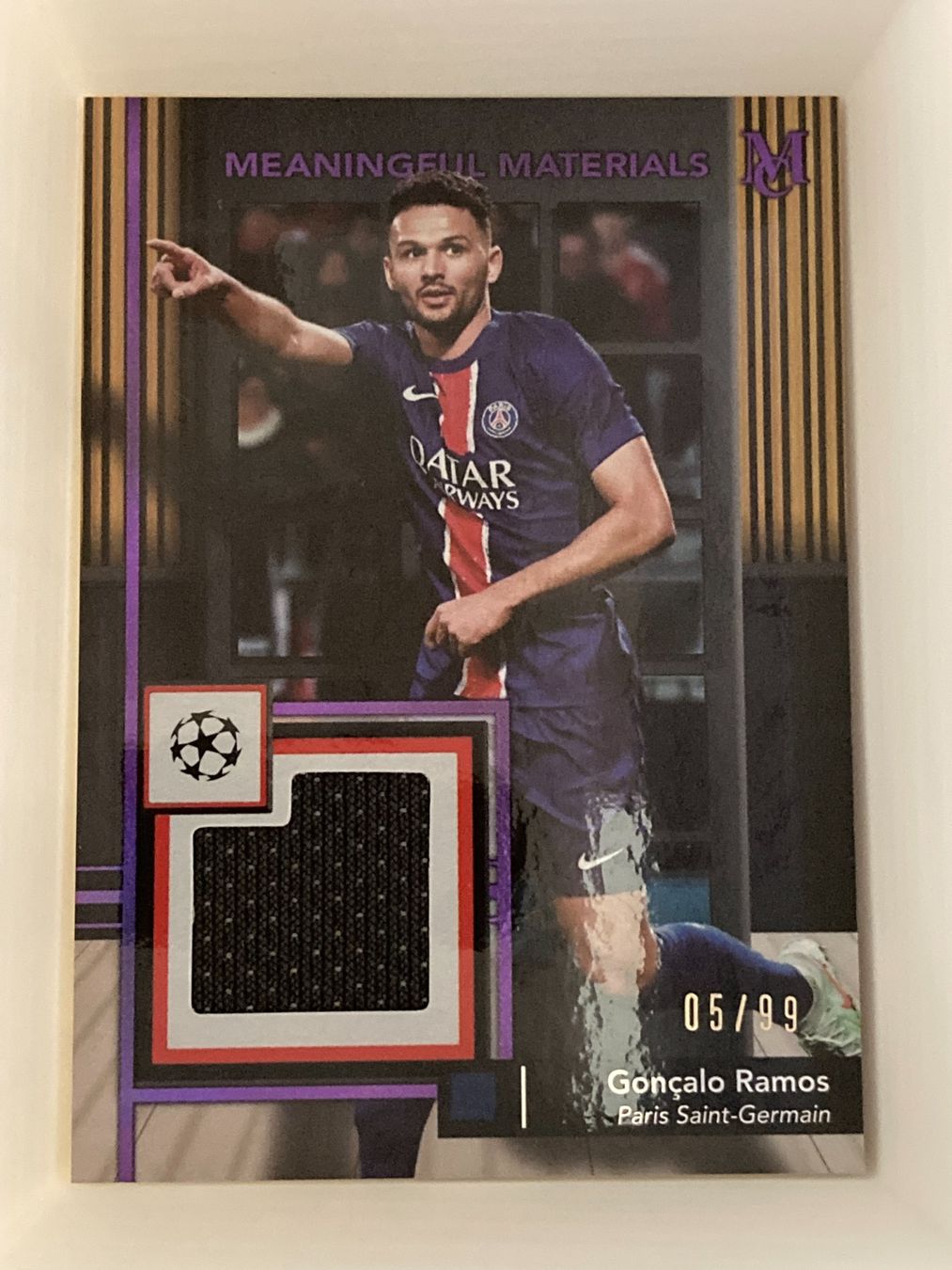 Topps Carte collezionabili: Topps Museum UEFA 24-25 - Gonçalo Ramos Patch /99 – Usato da La Tour-de-Peilz venduto da Tyalos_Cards